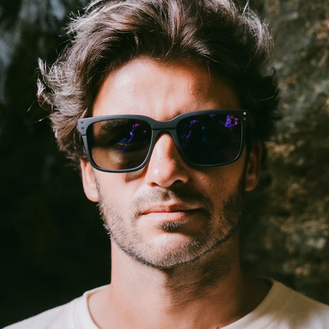 Autumn is here… But the sun’s still calling. The BELTZ model is made to follow you on every trip and outdoor adventure, from golden light to wild escapes. 🌊🏕️ 👉 Bold style. Maximum protection. Always adventure-ready. #mundakaoptic #beltz #adventureready #outdoorlifestyles #autumnvibes🍁 #surfandexplore #staywild #eyeweargoals